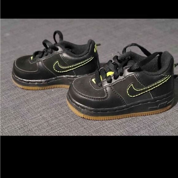 Nike TD Toddler Air Force Black Leather Lime Stitch Gum Soles Shoes Size 5 5c - Picture 3 of 6